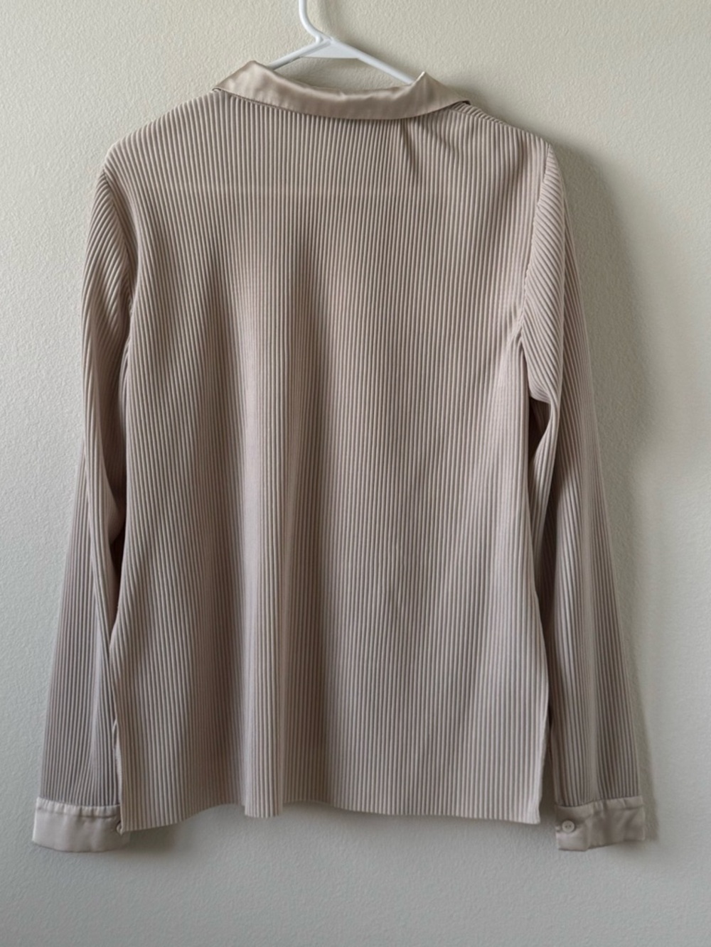 Mango button-up - Picture 2 of 2